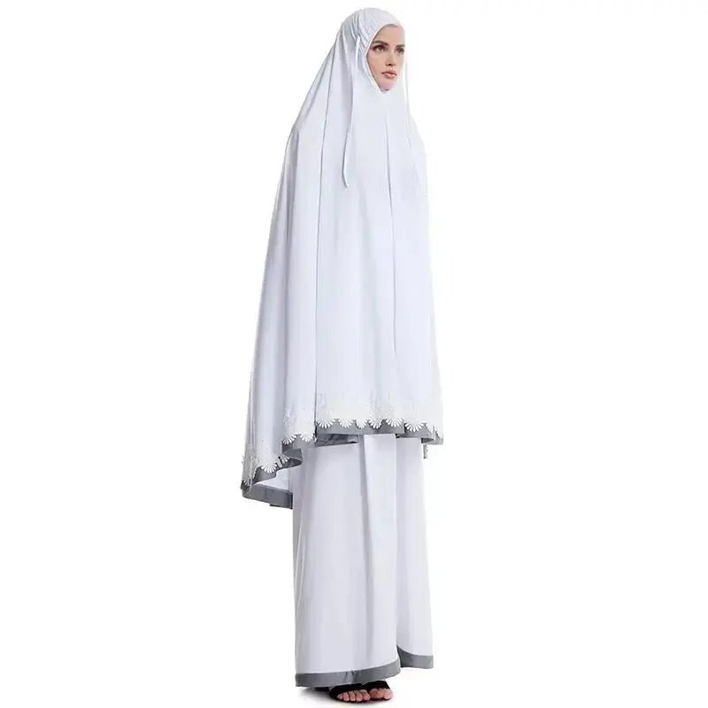 Hijab malaisien & prière nomade : comment AMEENA a transformé un voyage en vision AMEENA