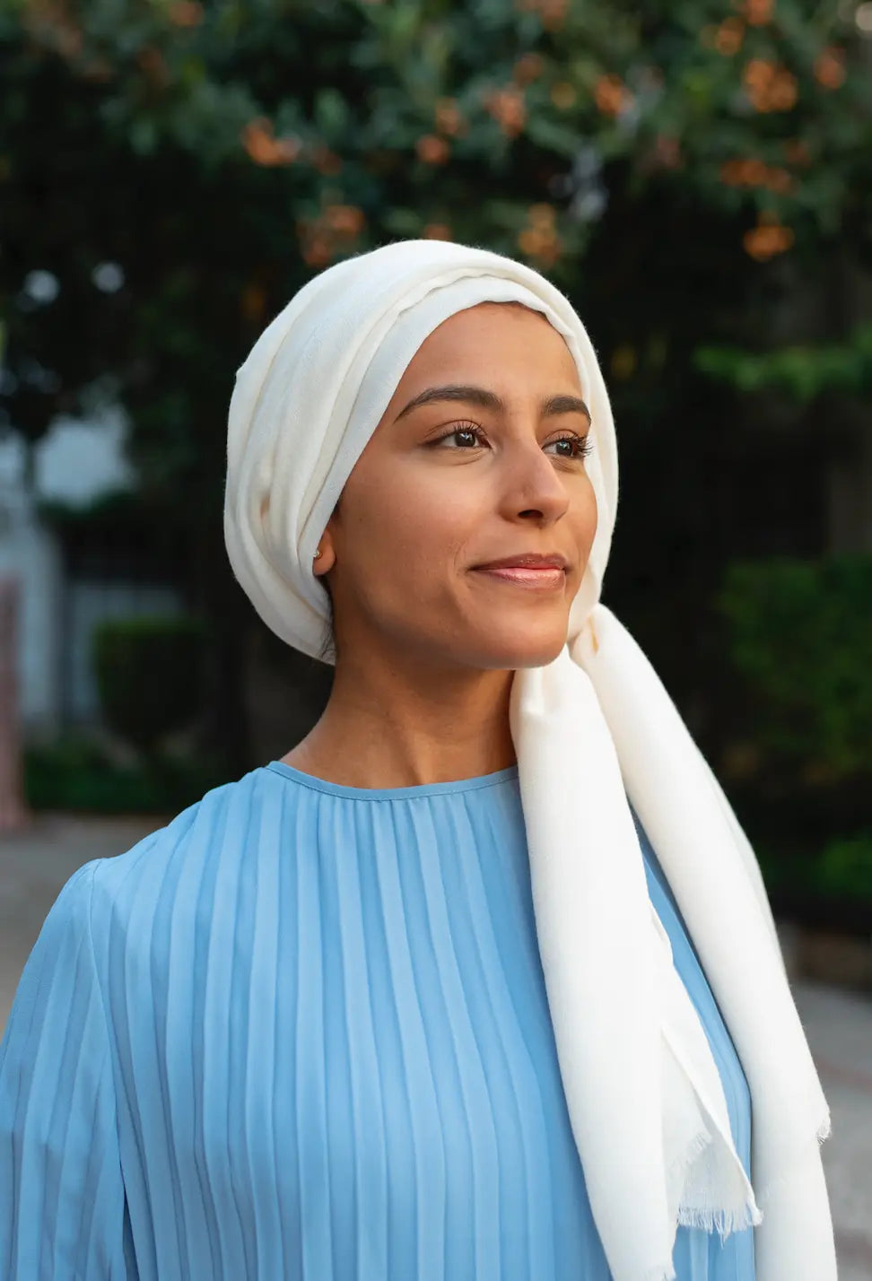 Comment porter le hijab : techniques et inspirations mode AMEENA