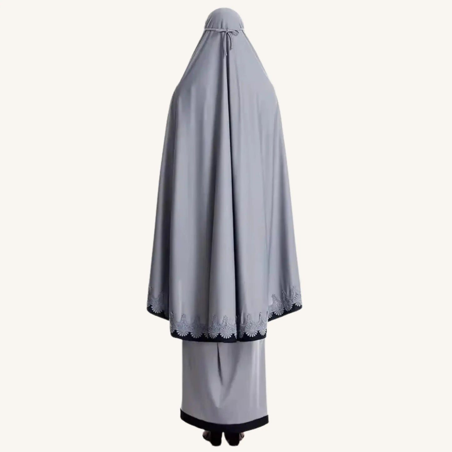 Ensemble prière malaisien gris Telekung sobre tissu léger — AMEENA boutique islamique