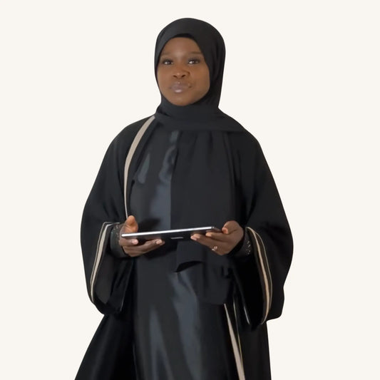 Hijab soie de Médine noir intemporel drapé luxueux fluide — AMEENA boutique islamique
