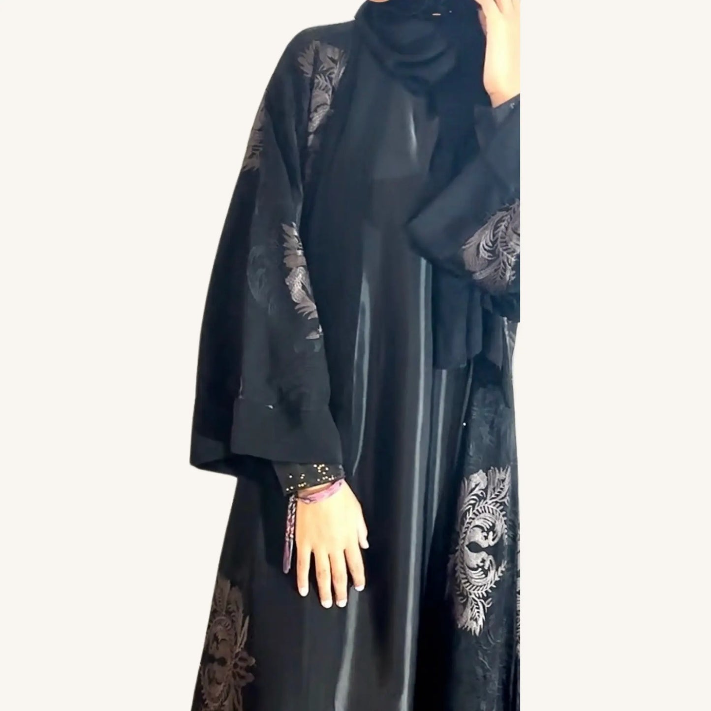 Abayas brodées — Collection Signature AMEENA