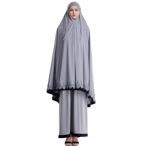 Ensemble malaisien Gris