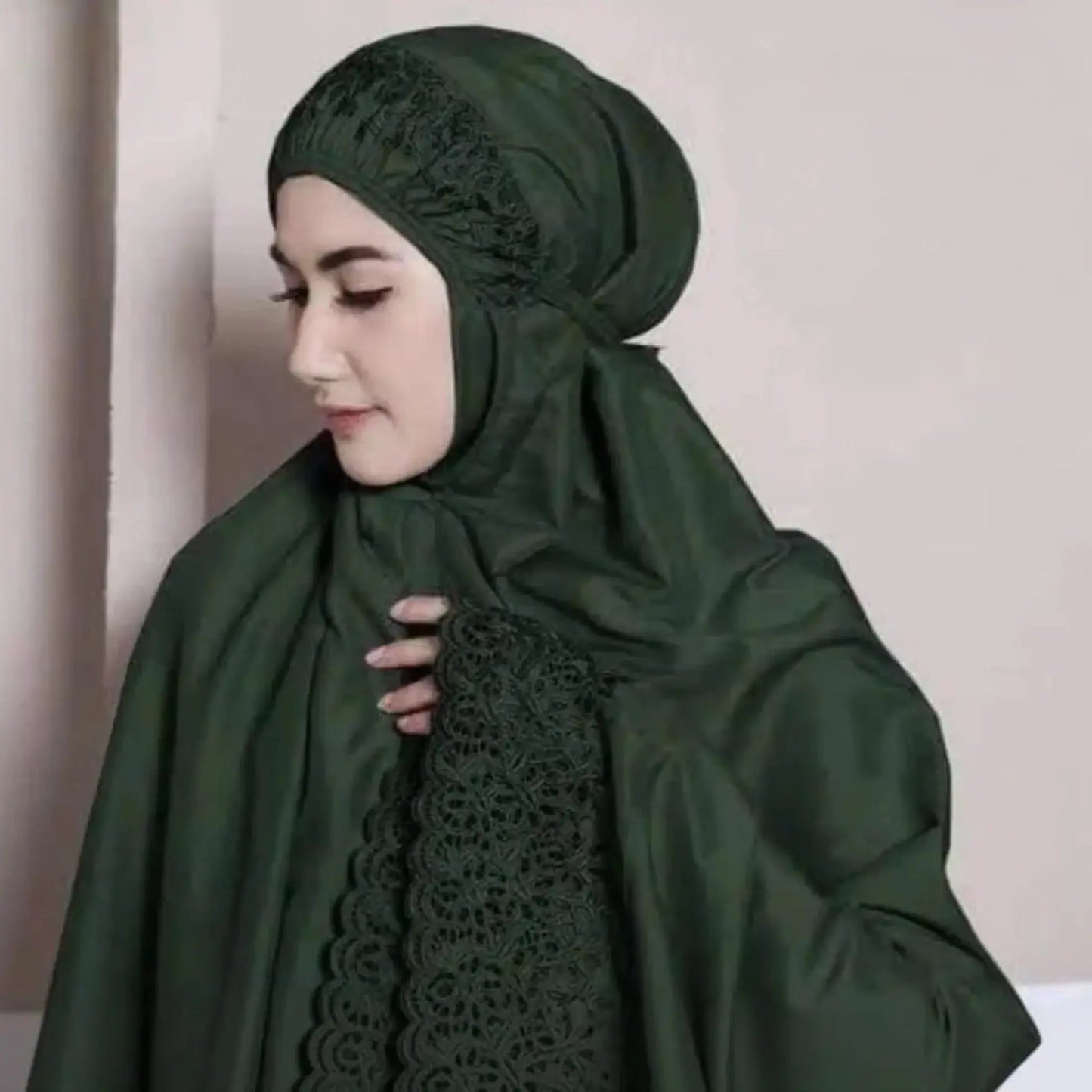 Telekung Sakina ensemble prière malaisien brodé blanc — AMEENA boutique islamique française