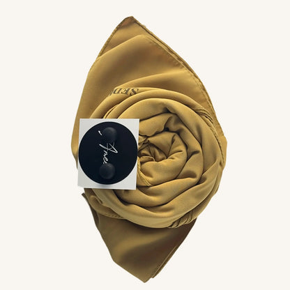 Hijab soie de Médine ocre doré reflets or fluide — AMEENA boutique islamique française