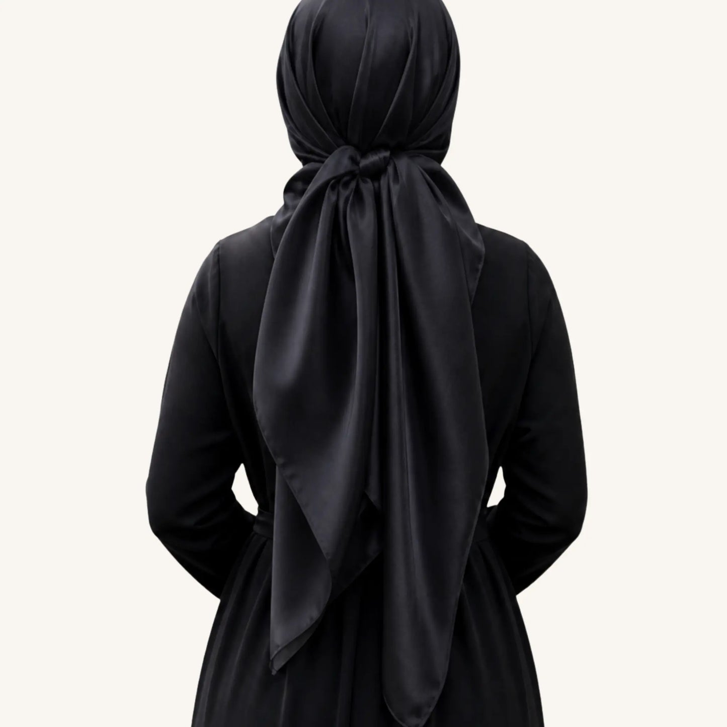Foulard carré satiné 110x110 cm – Hijab élégant femme AMEENA