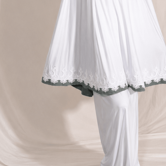 Ensemble de prière malaisien — Telekung brodé | AMEENA