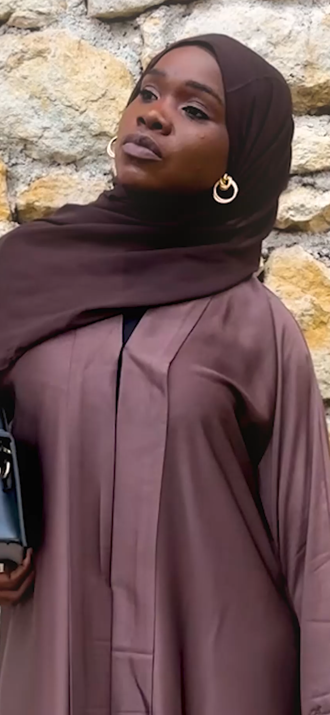 ABAYA ESSENTIAL