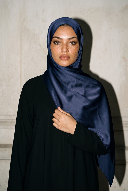 Foulard Le Bracelet – Sur la tête ça dérange, sur la cheville ça passe | AMEENA